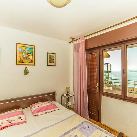 Grozaj 1006 3* Rabac