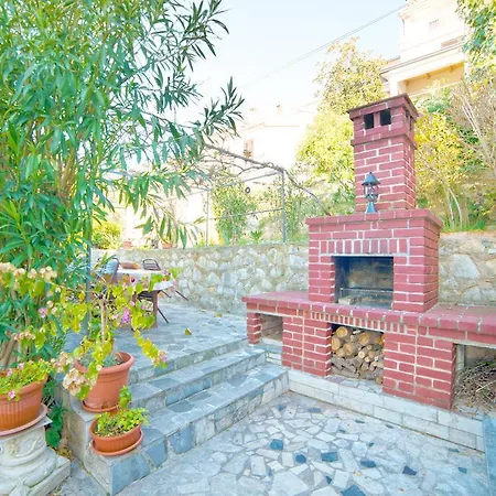 Grozaj 1006 Rabac