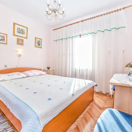 Guest house Grozaj 1006 Rabac