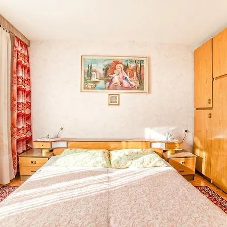 Grozaj 1006 3* Rabac