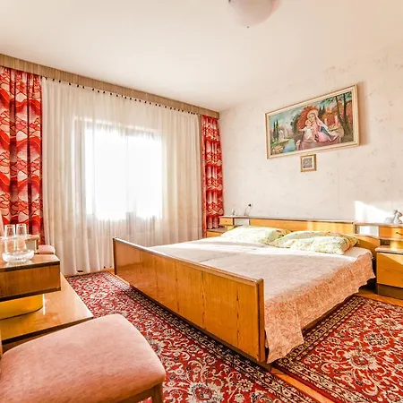 Grozaj 1006 3*